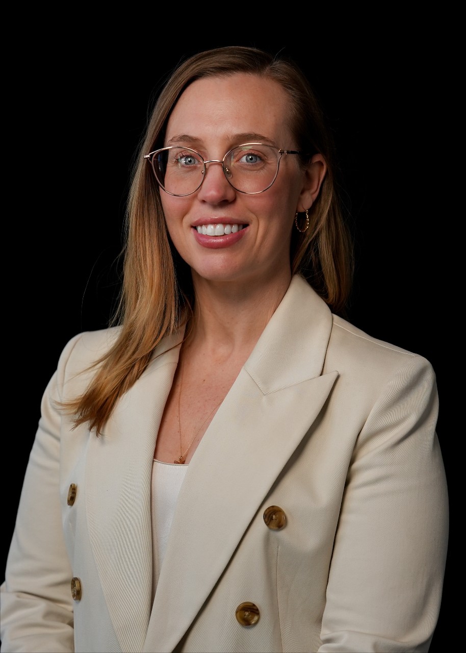 Headshot of Sarah Nix