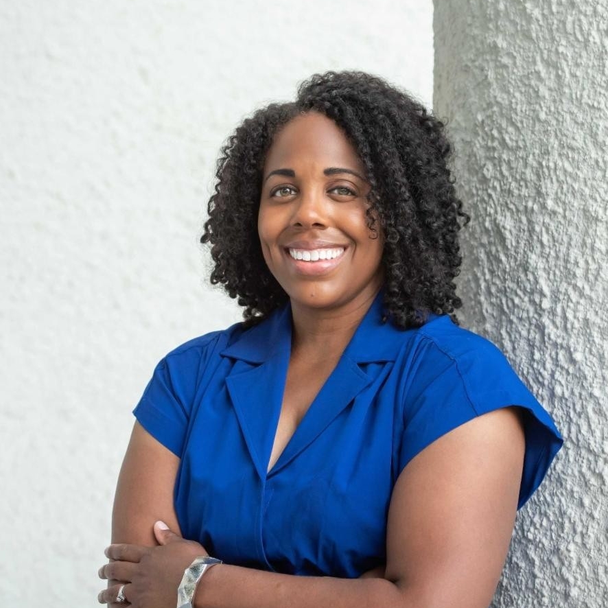 Headshot of Heather Crabbe
